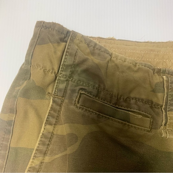 Abercrombie & Fitch vintage men's 34 Tan Camouflage Cargo Shorts, rugged ,cotton - Picture 6 of 16